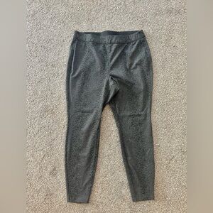 Lane Bryant, Size 18/20, black and gray leggings.